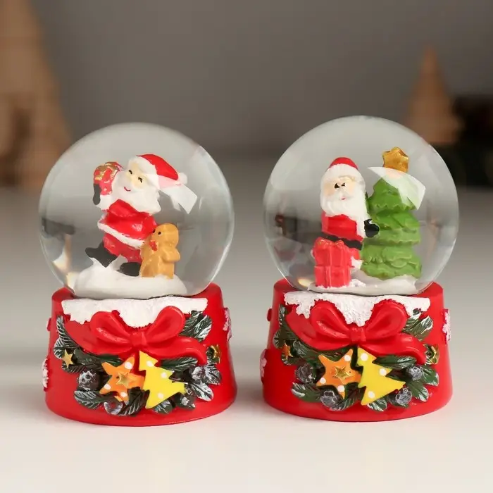 Снежный шар стеклянный «Новогодний персонаж с бантом, ёлочкой», 4.7×4.7×6.5 см, МИКС