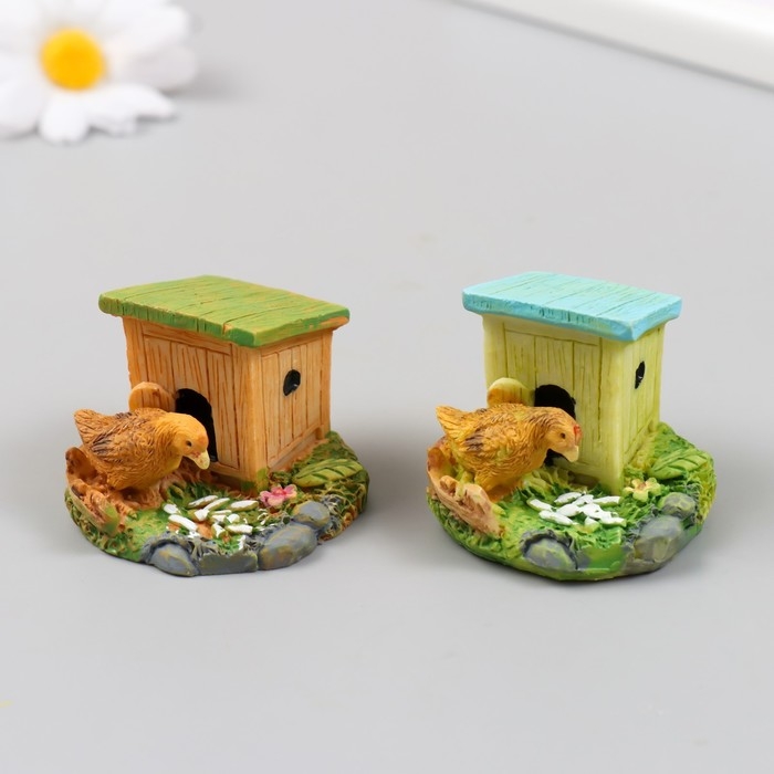 Фигурка для флорариума полистоун  Фигурка для флорариума полистоун "Курочка у курятника" МИКС 4х4х3,7 см