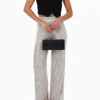 Сумка-клатч женская на магните, на серебристой цепочке, чёрная