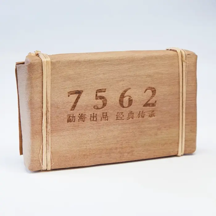 Чай китайский выдержанный &laquo;Шу Пуэр. 7562&raquo;, Юньнань, кирпич, 250 г