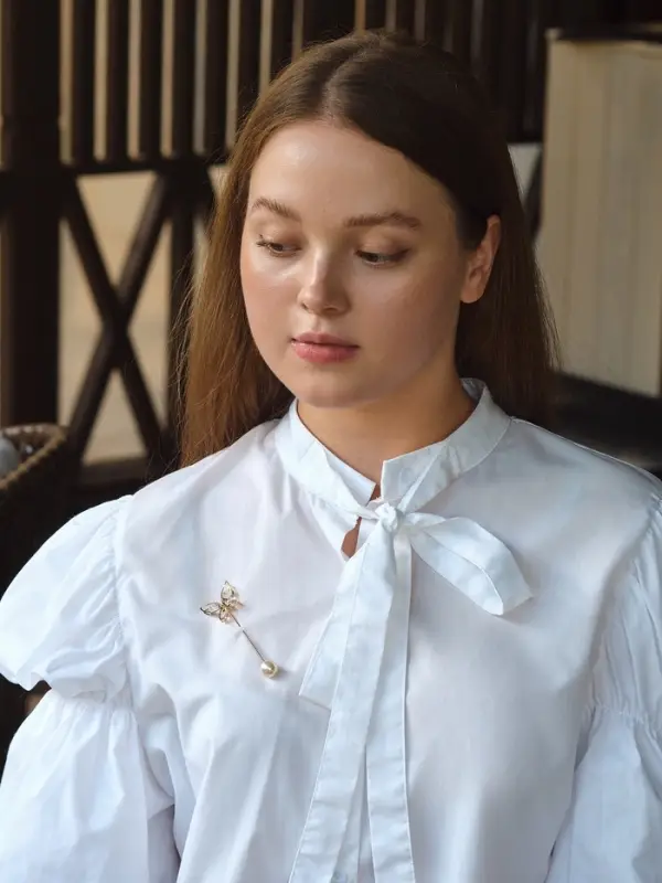 Булавка&laquo; Бабочка объемная&raquo;, 8.5 см, белая в золоте