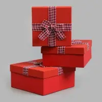 Набор коробок 3 в 1 квадрат 19*19х9,8/17х17х8/15х15х6,5 см, цвет красный