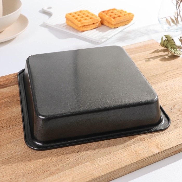 Форма для выпечки Доляна «Квадрат», 22,5×4,7 см, антипригарное покрытие, цвет чёрный