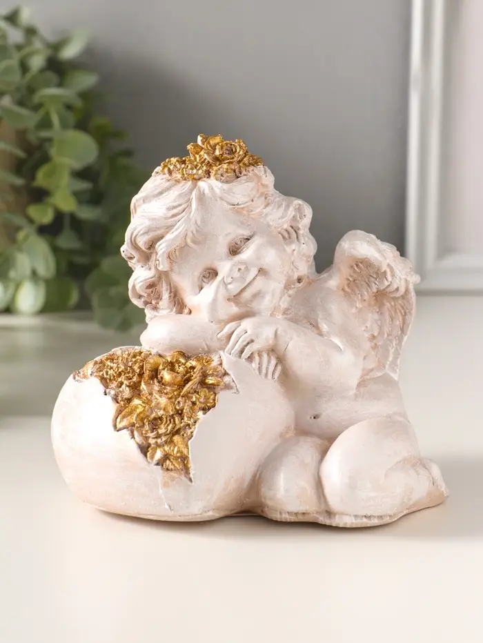 Фигура полистоун "Ангелочек на сердце" 13х14 см