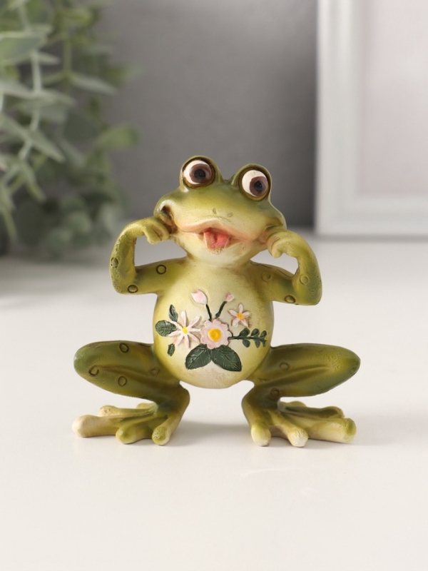 Сувенир полистоун Сувенир полистоун "Лягушонок строит рожицы, с цветами на животике" 10,5х4х8,5 см
