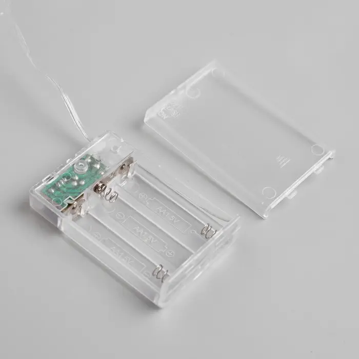 Гирлянда &laquo;Нить&raquo; 5 м, роса, IP20, серебристая нить, 100 LED, 2 режима, от батареек AAх3, свечение мульти