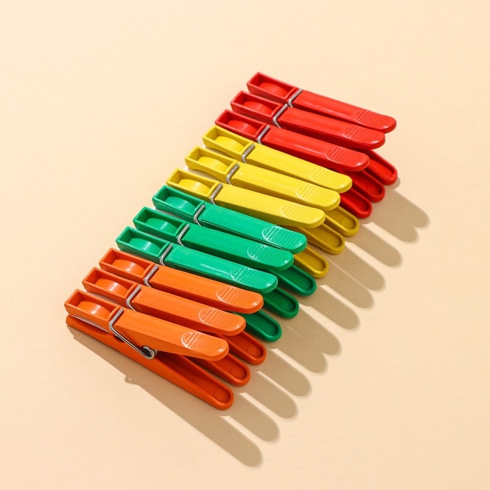 Прищепки бельевые «Пингвин», 8 см, 12 шт, цвет МИКС Прищепки бельевые «Пингвин», 8 см, 12 шт, цвет МИКС