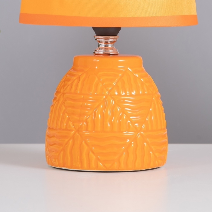 Лампа настольная Лампа настольная "Давид" 1х40Вт Е14 оранжевый 14,5х14,5х24см