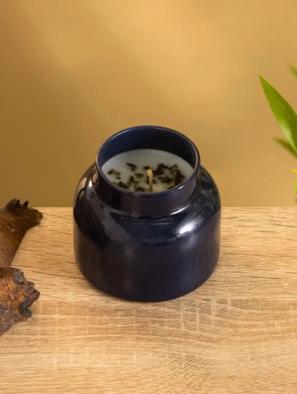 Свеча с травами в банке Earthy collection Свеча с травами в банке Earthy collection "Palo Santo&Sweet grass" 200 гр, соевый воск