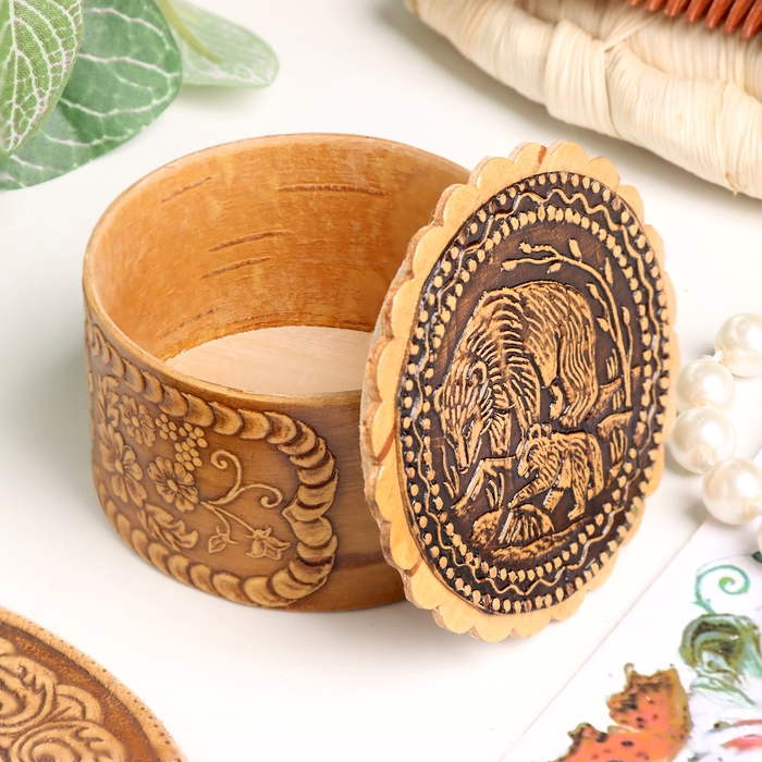 Шкатулка  Шкатулка "Медведи", 50 х 35 мм, береста