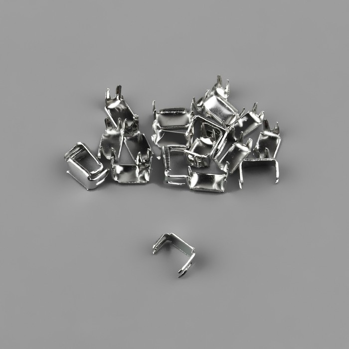 Набор: рулонная молния «Спираль» №5, 10 м, 20 бегунков, 40 верхних ограничителей, 20 нижних ограничителей, цвет белый Набор: рулонная молния «Спираль» №5, 10 м, 20 бегунков, 40 верхних ограничителей, 20 нижних ограничителей, цвет белый