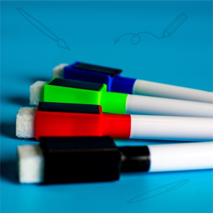 Маркер цветной на водной основе с магнитом, набор 4 шт. Маркер цветной на водной основе с магнитом, набор 4 шт.