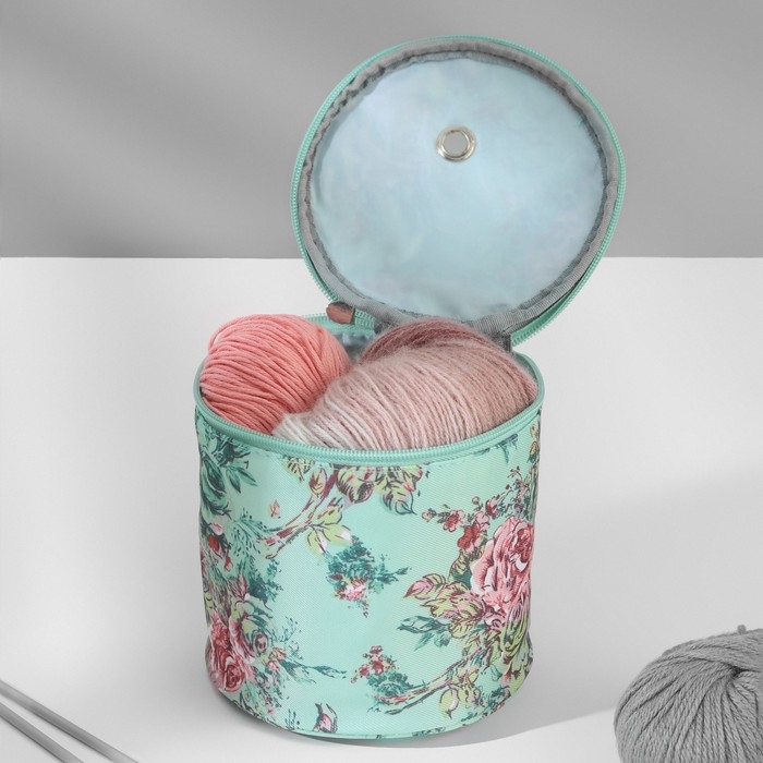 Сумка-футляр «Розы», 1 люверс, d = 14 × 14,5 см, цвет разноцветный Сумка-футляр «Розы», 1 люверс, d = 14 × 14,5 см, цвет разноцветный