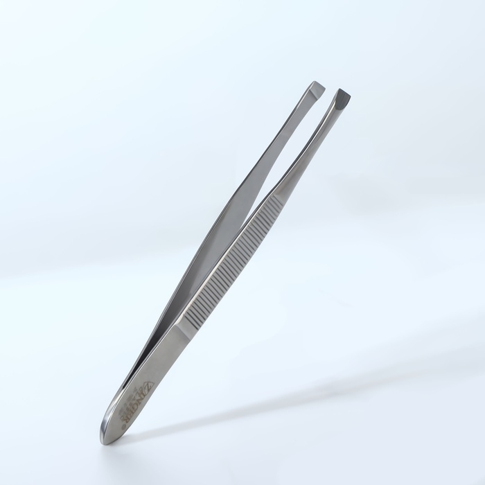 Пинцет скошенный ZINGER, узкий, 9 см, на блистере, цвет серебристый, B-158-S-SH Пинцет скошенный ZINGER, узкий, 9 см, на блистере, цвет серебристый, B-158-S-SH