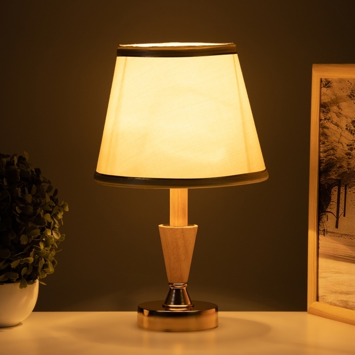 Лампа настольная  Лампа настольная "Вера" 1х40Вт Е27 золото/коричневый 21х21х35см