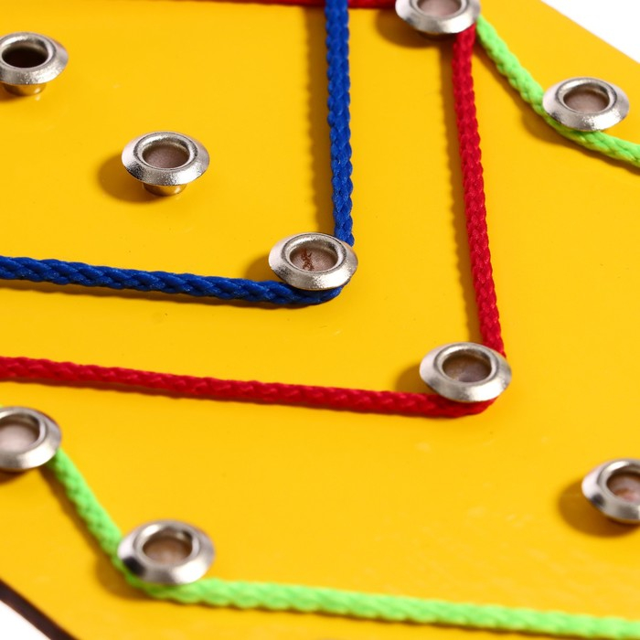 Игра-шнуровка «Шнур-Затейник» Игра-шнуровка «Шнур-Затейник»