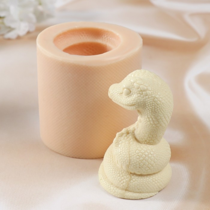 Молд силиконовый Молд силиконовый "Змея №5" 9х6х6 см