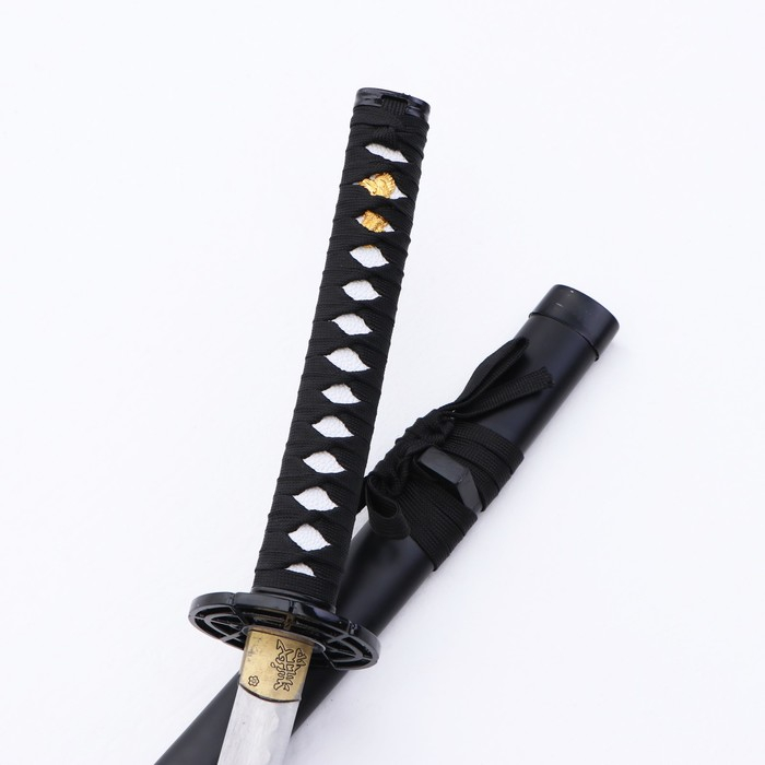 Сувенирное оружие «Катана на подставке», чёрные ножны с иероглифами, 104см Сувенирное оружие «Катана на подставке», чёрные ножны с иероглифами, 104см
