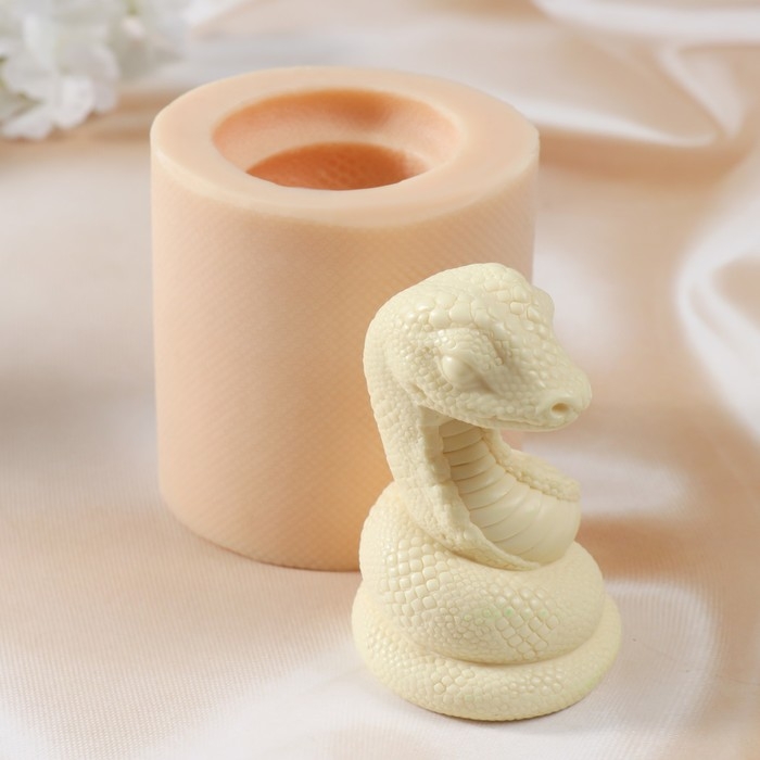 Молд силиконовый Молд силиконовый "Змея №5" 9х6х6 см