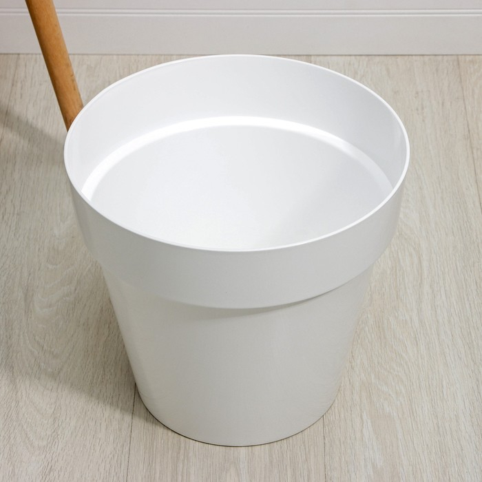 Кашпо для цветов со вставкой «Порто», 15 л, цвет белый Кашпо для цветов со вставкой «Порто», 15 л, цвет белый