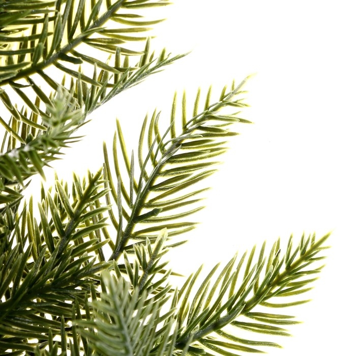 Декор &laquo;Ветвь молодой ели&raquo;