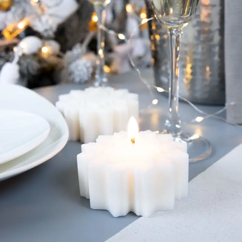 Свеча Snowflame 2, белая, 8 см Свеча Snowflame 2, белая, 8 см