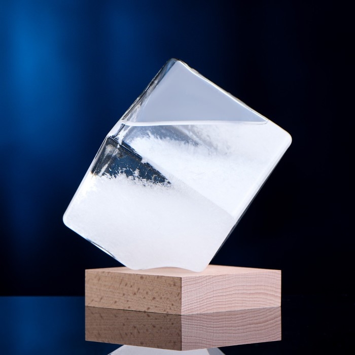 Барометр - штормгласс Барометр - штормгласс "Куб" 10х10см