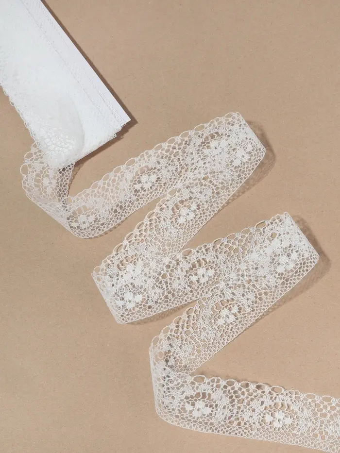 Кружево капроновое, 35 мм, 10&plusmn;1 м, белое