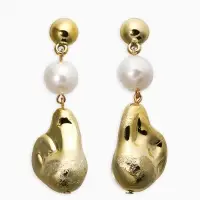 Серьги жемчуг "Борокко". цвет белый в золоте