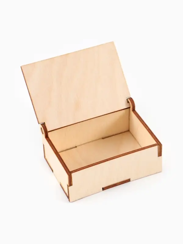 Коробка подарочная деревянная &laquo;Любимому мужчине&raquo; 8.5&times;6&times;3.5 см