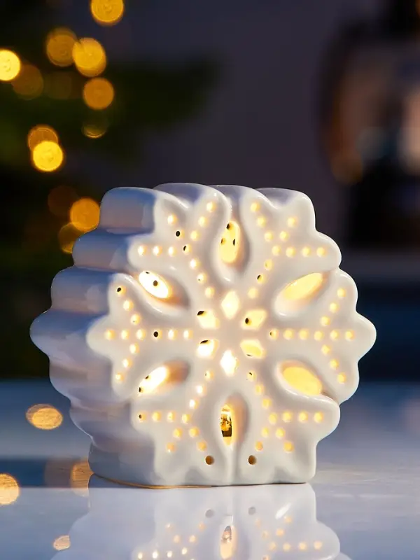 Светодиодная фигура &laquo;Снежинка&raquo;, 9&times;4.4&times;8.8 см, 1 LED, керамика, от батареек LR44&times;3, тёплый белый свет