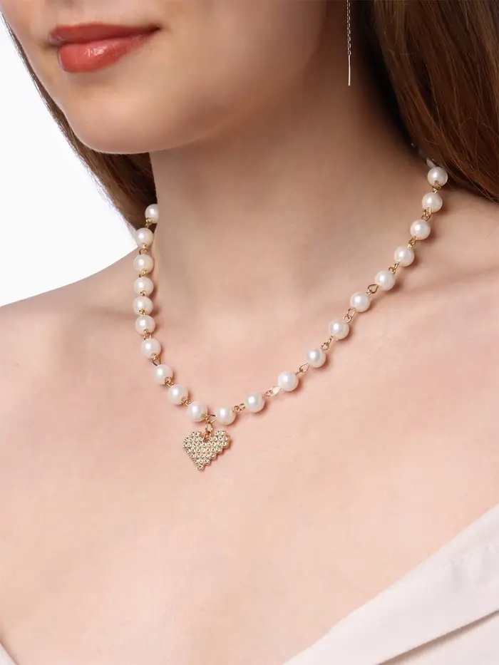 Колье с жемчугом &laquo;Сердце&raquo;, квадратное, шар №6, белое в золоте, L=40 см