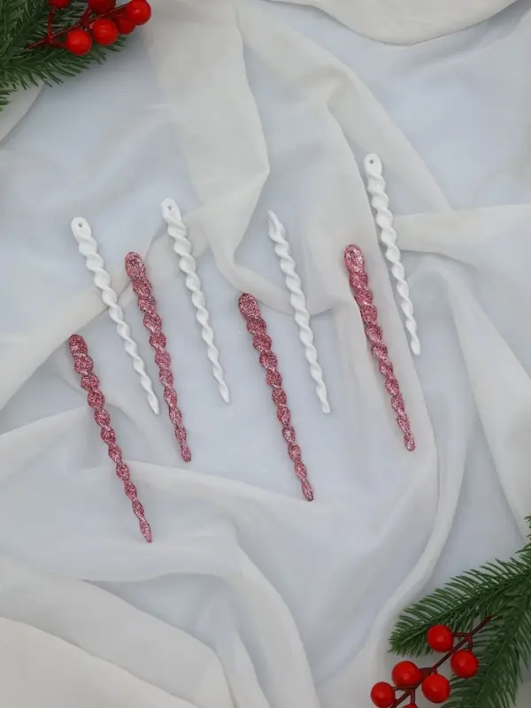 Набор украшений пластик 58 шт Набор украшений пластик 58 шт "В гостях у Деда Мороза"