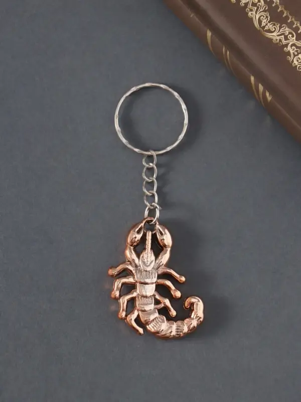 Брелок пластик под металл  Брелок пластик под металл "Скорпион" золото 4х2,6 см