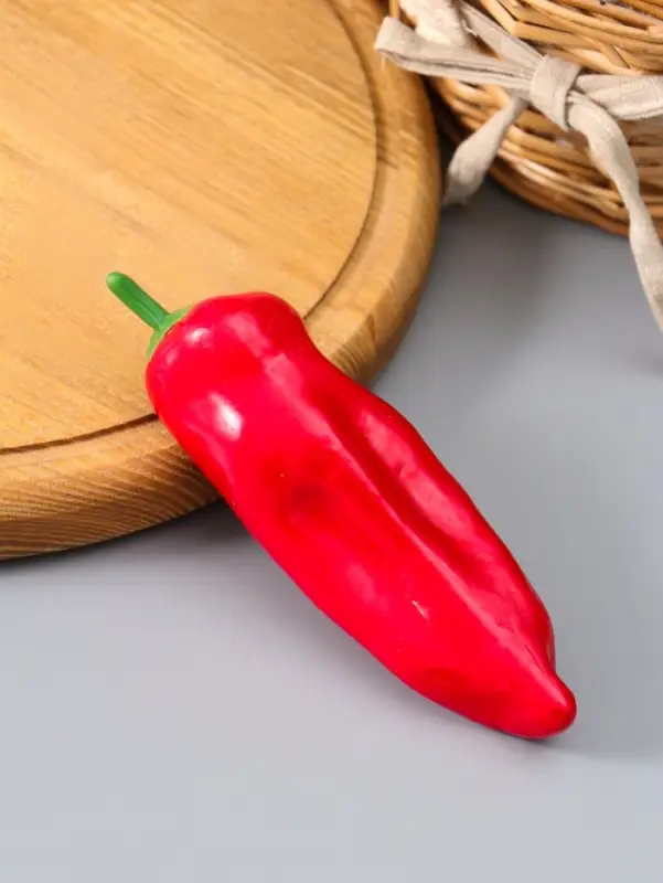 Муляж "Перец сладкий" 14,5 см, красный