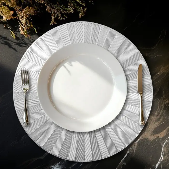 Салфетки сервировочные на стол Доляна Fly, d=38 см, 4 шт., серебряные