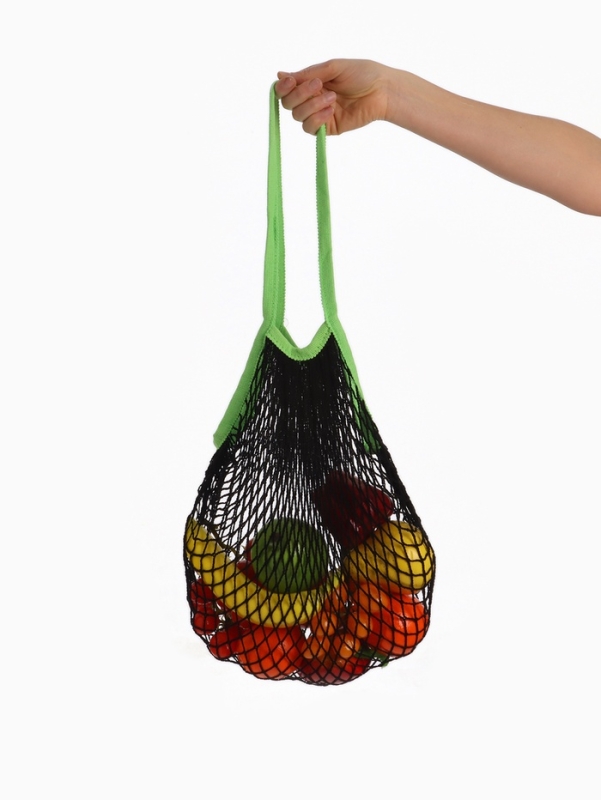 Авоська, 41 х 27 см, ручка 17 см, клетка 1.5 см, черная с зеленой ручкой Авоська, 41 х 27 см, ручка 17 см, клетка 1.5 см, черная с зеленой ручкой