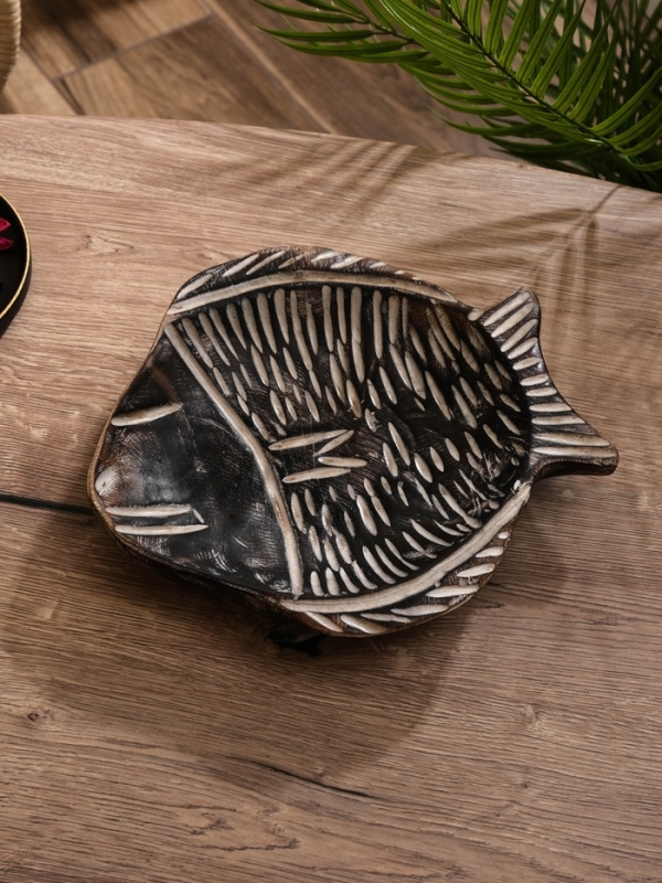 Тарелка Тарелка "Рыба" дерево Джати, 28х26х5 см, цв. тёмно-коричневый