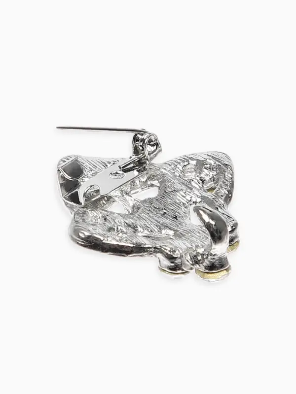 Зажим для кардигана "Ажур", лепестки, цвет белый в серебре