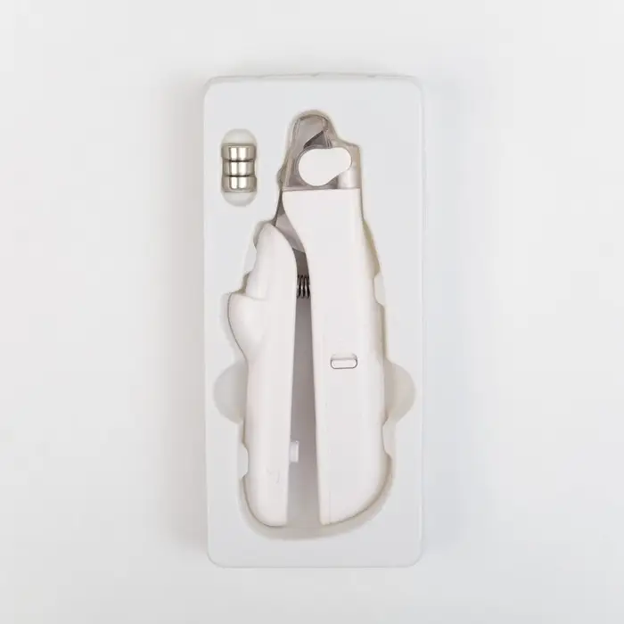 Умный когтерез для животных, с пилкой, LED фонарём и контейнером для когтей, на батарейках Умный когтерез для животных, с пилкой, LED фонарём и контейнером для когтей, на батарейках