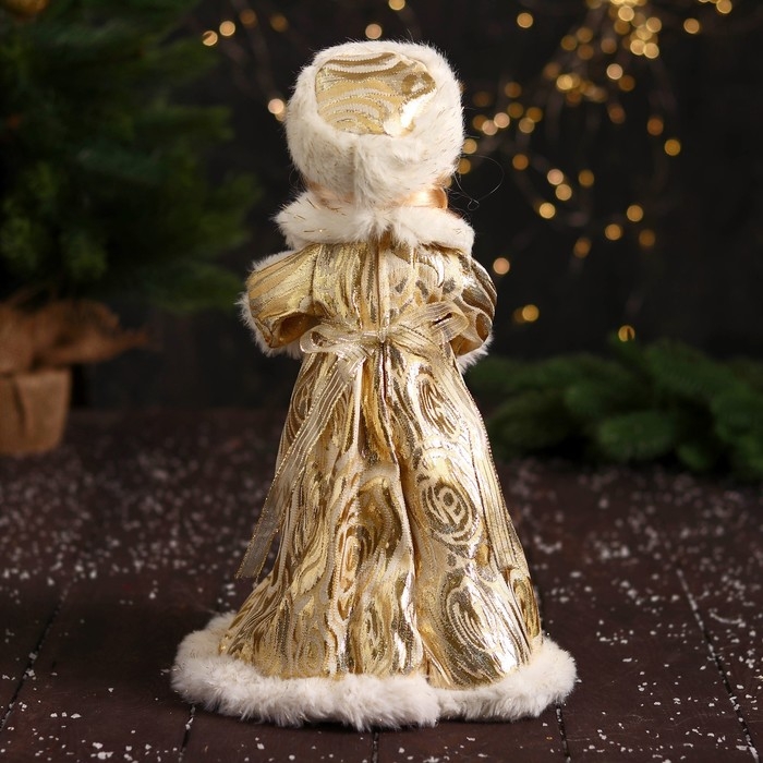 Снегурочка Снегурочка "В муфте с меховыми бомбошками" 33 см, золотисто-белый