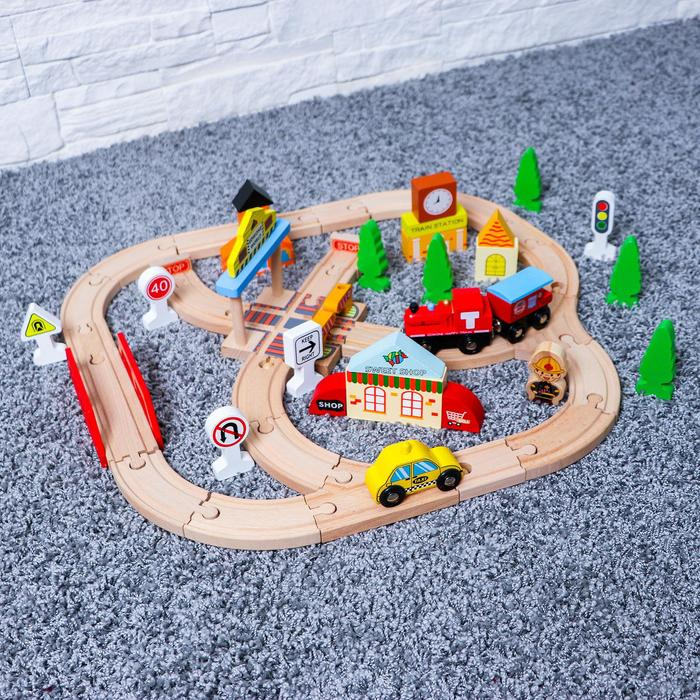 Железная дорога, 60 элементов, в собран. Виде: 48&times;46 см, в пластиком боксе