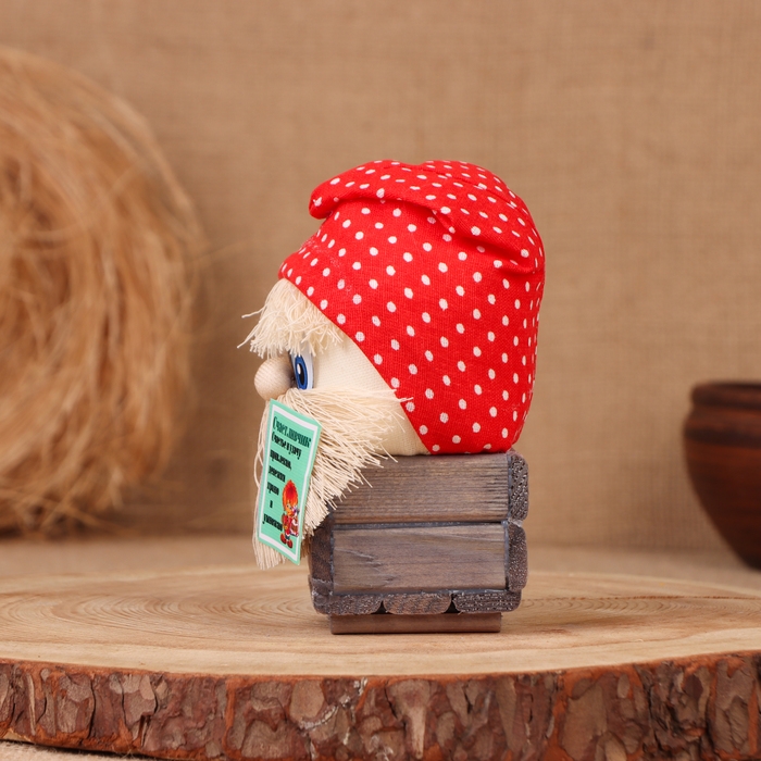 Домовой Домовой "Счастливчик", в сундуке, 14х9х8 см