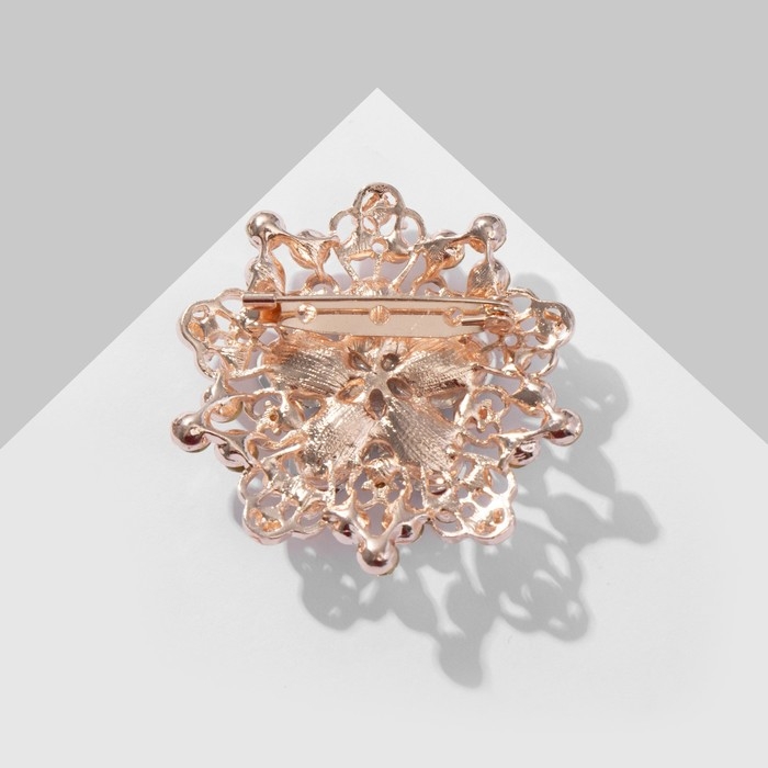 Брошь «Цветок» с ажурными лепестками, цвет белый в розовом золоте Брошь «Цветок» с ажурными лепестками, цвет белый в розовом золоте