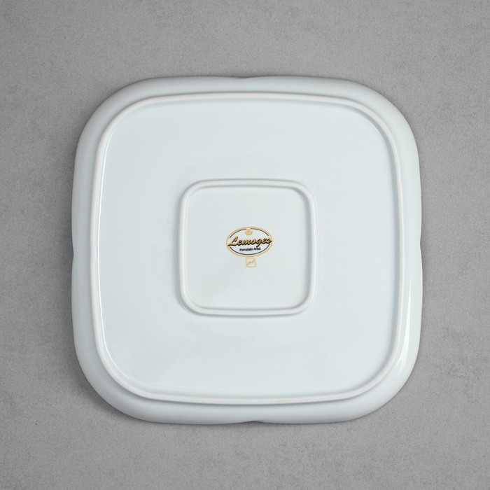 Блюдо «Голбарг», фарфор, Иран Блюдо «Голбарг», фарфор, Иран