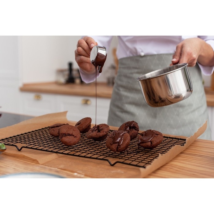 Решётка для глазирования и остывания кондитерских изделий KONFINETTA, 40×25×1,5 см, цвет чёрный Решётка для глазирования и остывания кондитерских изделий KONFINETTA, 40×25×1,5 см, цвет чёрный