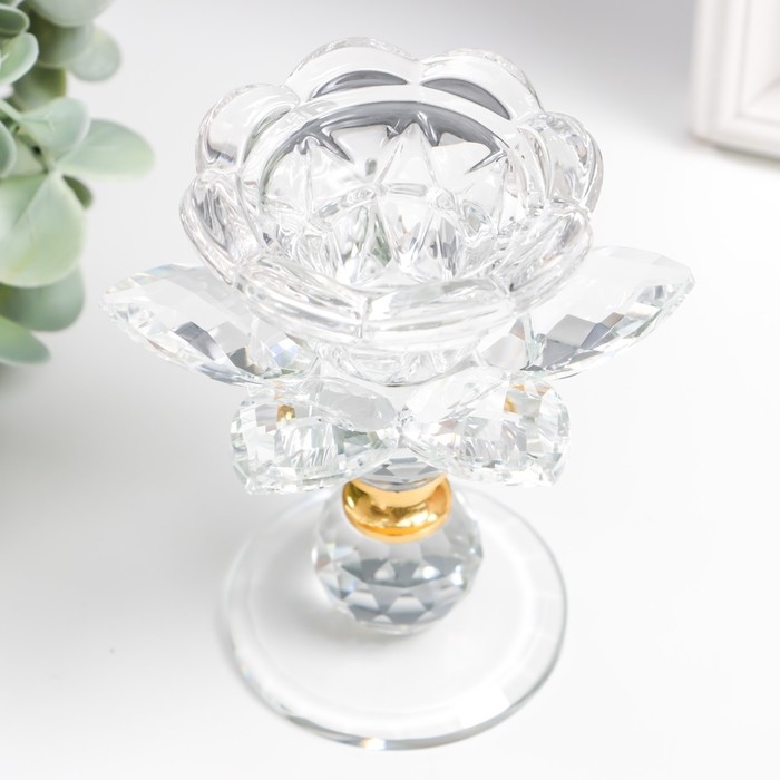 Подсвечник стекло на1 свечу Подсвечник стекло на1 свечу "Цветок" на шариках с золотом d=2 и 4,5 см 10х10х10,5 см