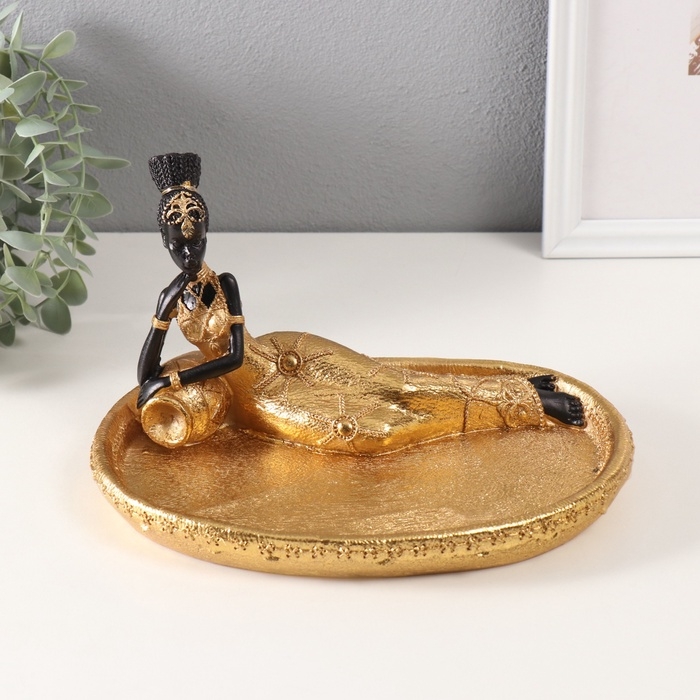 Сувенир полистоун подставка Сувенир полистоун подставка "Африканка Зэмба в золотом платье с вазой" 17х25х14,5 см