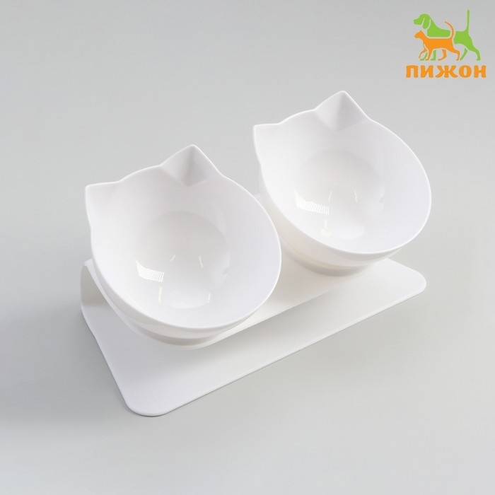 Миски пластиковые на белой подставке 27,5 х 14 х 15 см белые Миски пластиковые на белой подставке 27,5 х 14 х 15 см белые