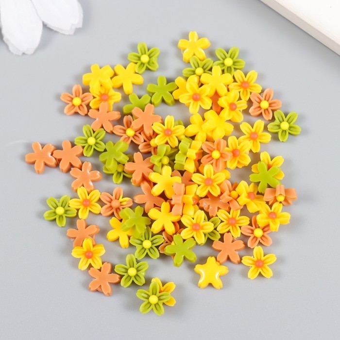 Декор для творчества пластик Декор для творчества пластик "Незабудки зелень, жёлтые, беж" набор 70 шт 0,8х0,8 см